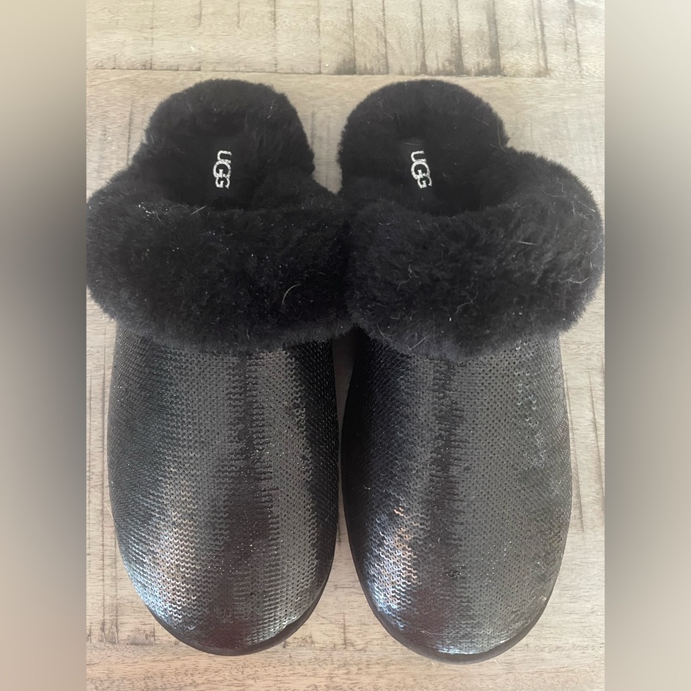 UGG Women's Black Fur Sequin Slippers